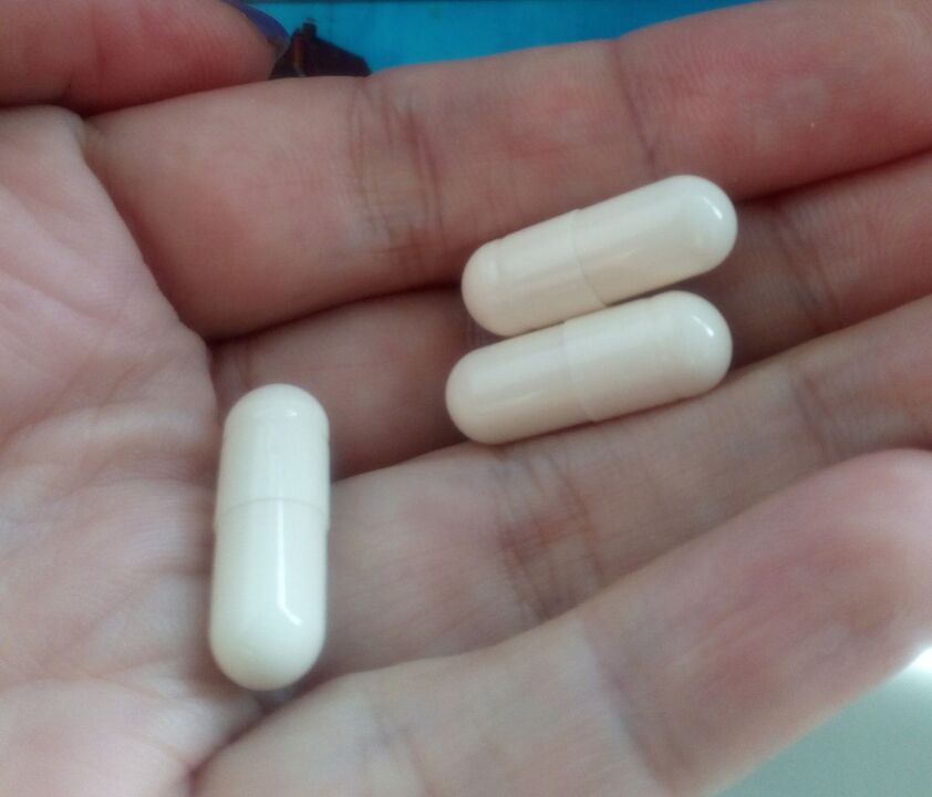 What KETO Complete capsules look like, experience from using the product