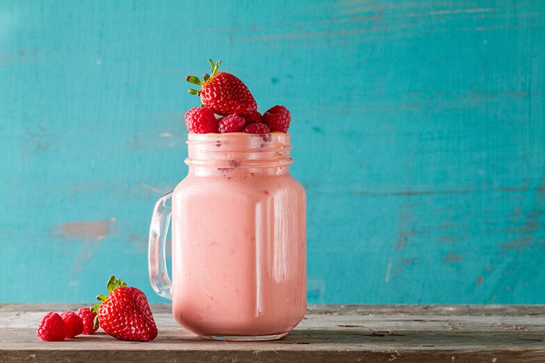Yogurt-based smoothies in a healthy diet
